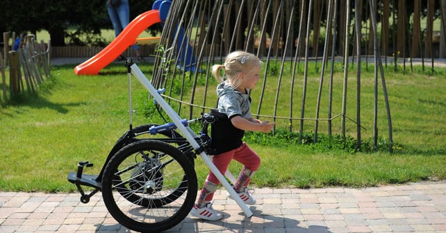 Lauranne and Maddox are taking steps with the Hibbot